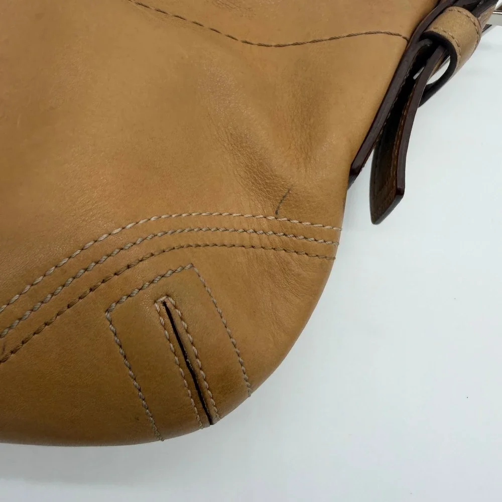 Coach Vintage Y2K 2005 Tan Leather Soho Small Hobo Bag 8A01